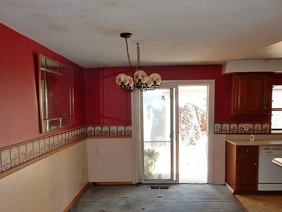 2nd image of 3015 Parkland Dr