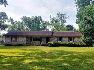 401 Farley Dr, Fort Valley, GA 31030