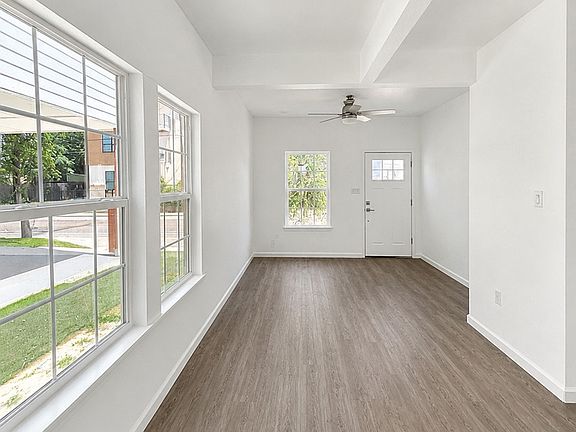 2nd image of 634 IOWA ST