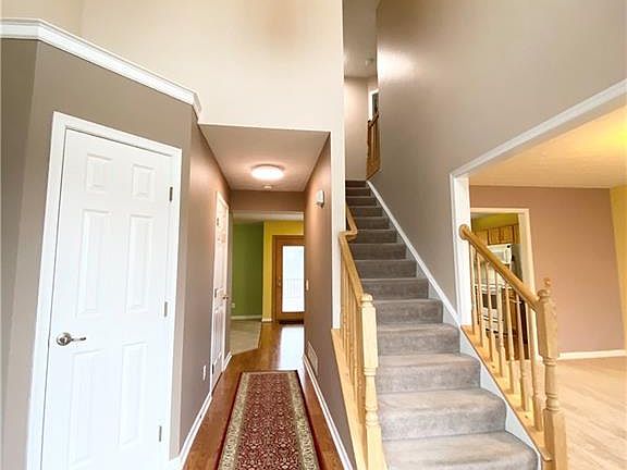 2nd image of 5686 Rosemont Way