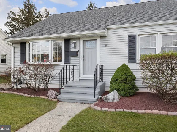 24 Rotunda Dr, Hamilton, NJ 08610
