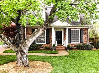 106 Lincoln Ct, Nashville, TN 37205