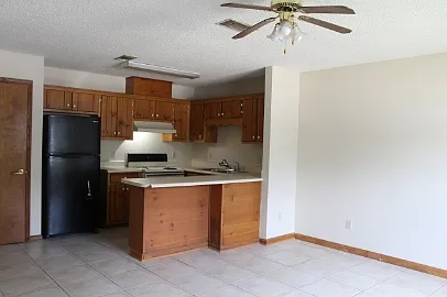 175 Winding Way #C — Photo 2