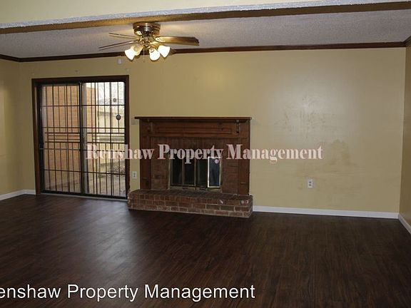 2nd image of 3021 Huntington Trail Dr