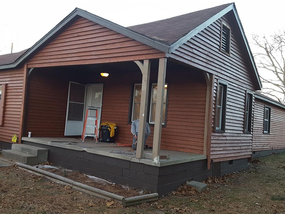 1st image of 2540 S 57th Ave W