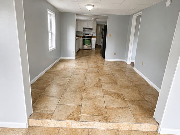 4th image of 5621 10th St