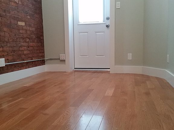 4th image of 212 Wyckoff Ave #2R
