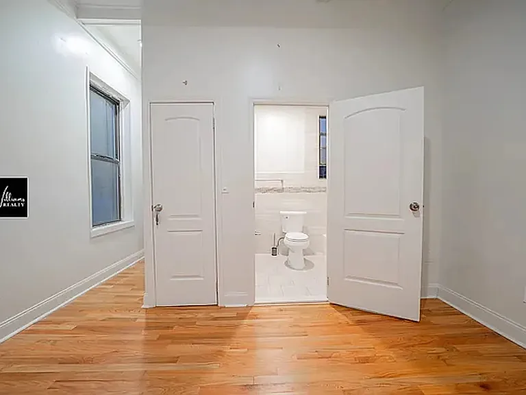 853 Putnam Ave #1 — Photo 25