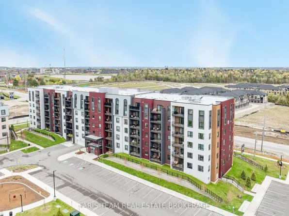4 Spice Way #402, Barrie, ON L9J 0M2
