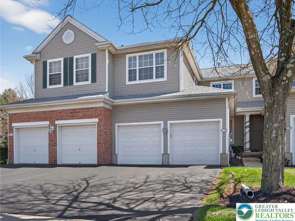 4312 Creek Rd S, Allentown, PA 18104