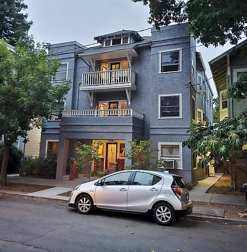624 14th St #8 Photo 1