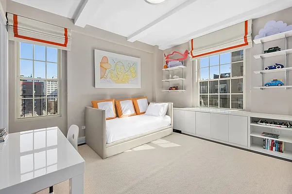 Sold by Corcoran | media 6
