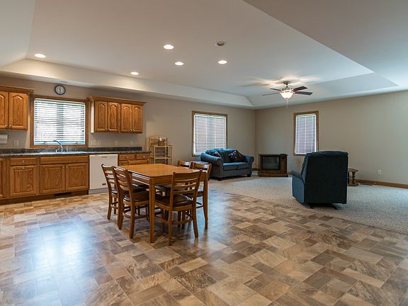 5th image of 567 Tanzanite Dr