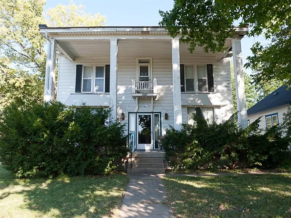 1023 N Liberty St, Independence, MO 64050