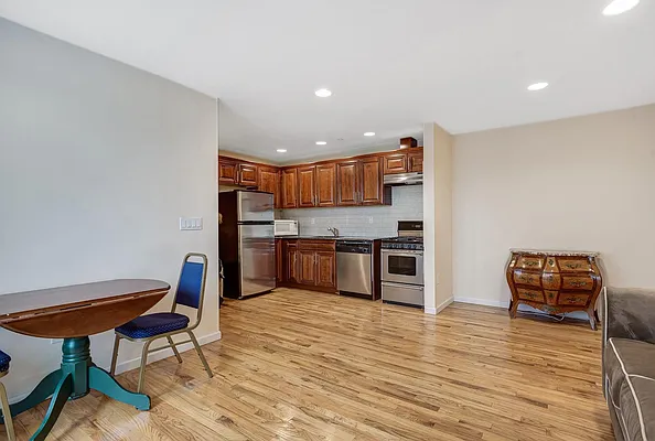 Sold by Dorsa Group | media 3