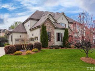 513 Foxdale Ridge Dr, Cary, NC 27519