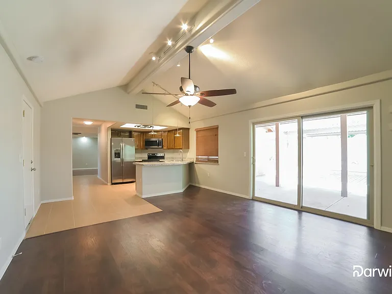 7738 W Jenan Dr — Photo 4
