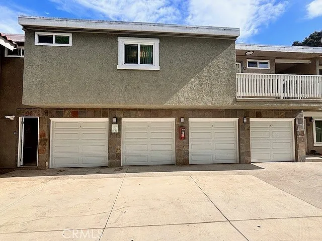 679 W 18th St #B — Photo 48