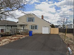 40 Osprey Drive, Toms River, NJ 08753