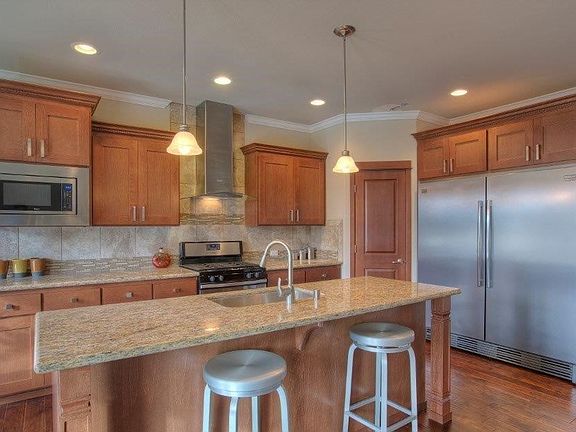 5th image of 11622 175th St E