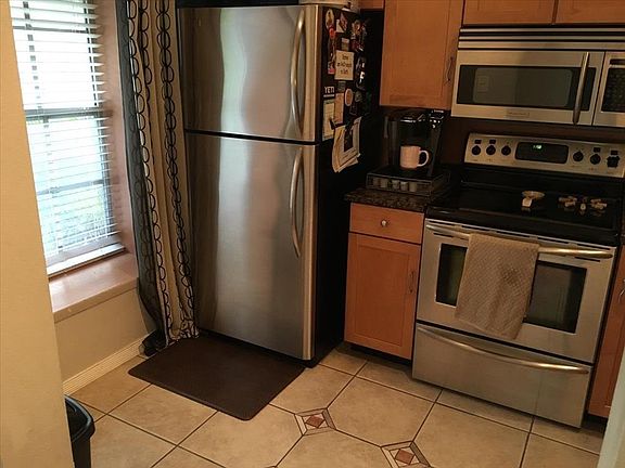 4th image of 593 Laguna Vista Ct