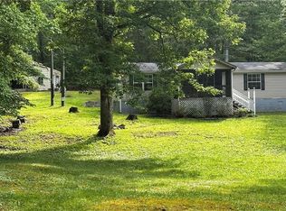 78 Country Creek Rd NE, White, GA 30184