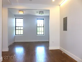 Rented by Rennit Inc.