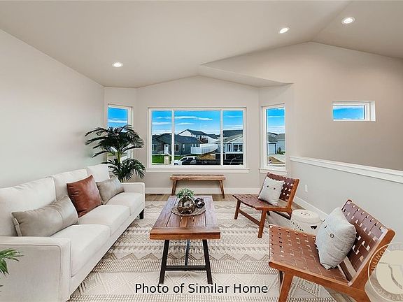 4th image of 2240 Salinas Cir