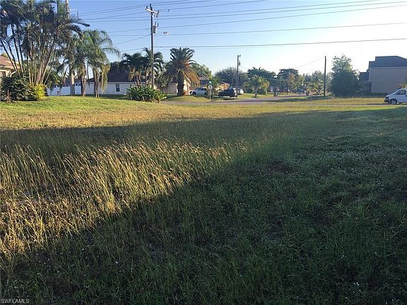 3rd image of 2528 SW 20th Ave