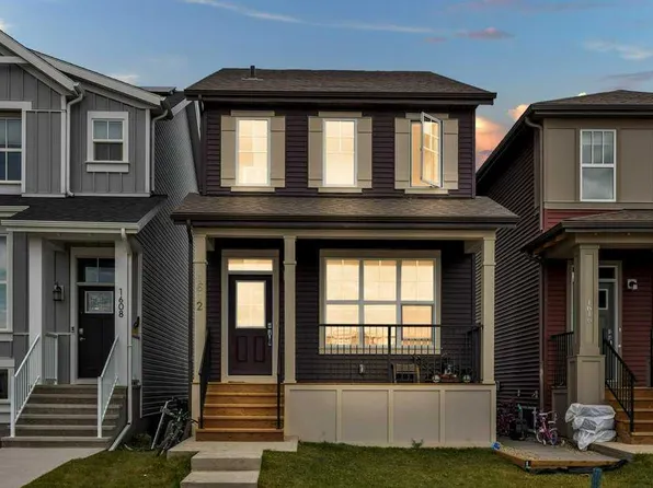 1612 S Rangeview Dr SE, Calgary, AB T3S 0C9