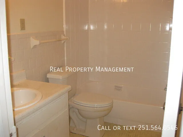 4009 Old Shell Rd #6 — Photo 8