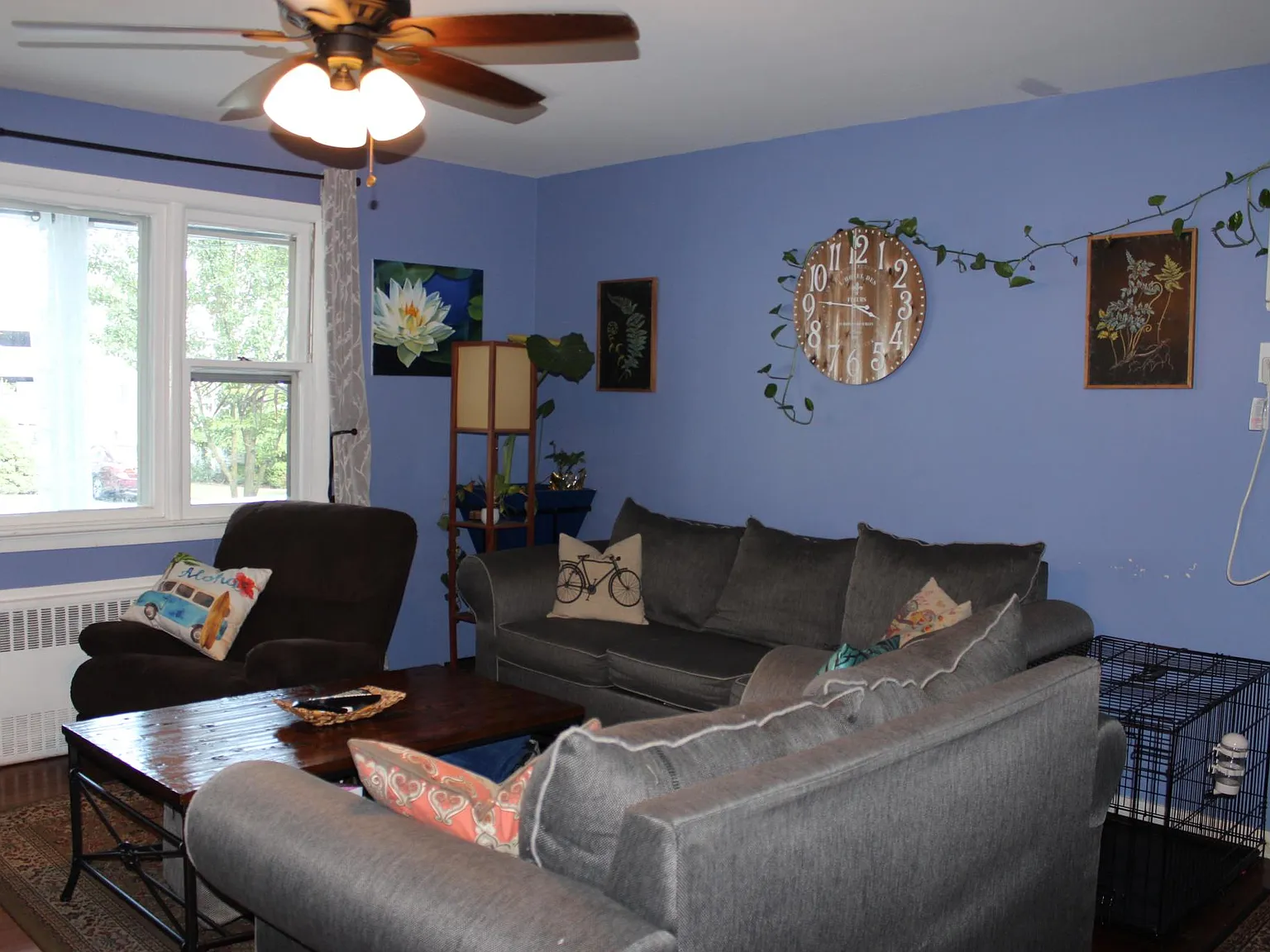 4 bed, 1.5 bath, 1500 sqft, $3,745 — Photo 3