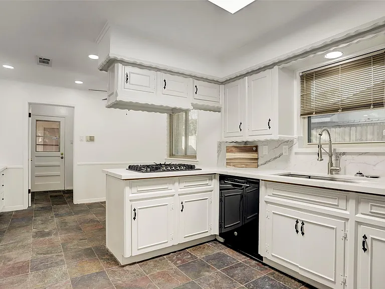 5735 Wigton Dr — Photo 3