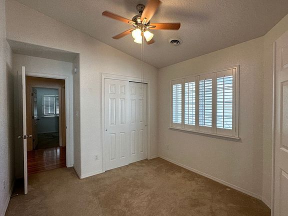 4th image of 4115 Azalea St