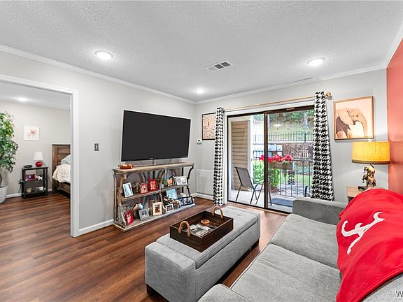 3rd image of 1747 Jack Warner Pkwy APT 105-A