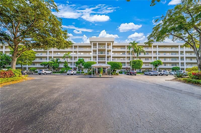 1st image of 808 Cypress Blvd APT 101
