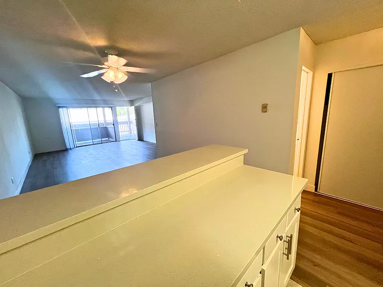 Hillside Terrace Apartments — Photo 3