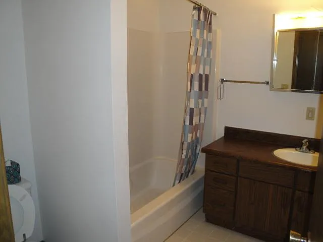 632 Lunar Ln — Photo 7
