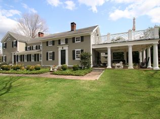 42 Walnut Tree Hill Rd, Sandy Hook, CT 06482