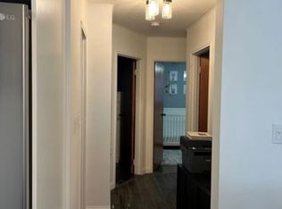 72 2nd Ave, East Rockaway, NY