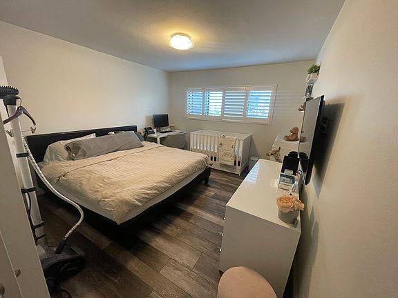 4th image of 1735 N Fuller Ave APT 223