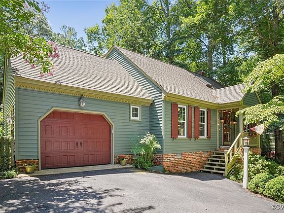 3rd image of 5803 Willow Creek Way