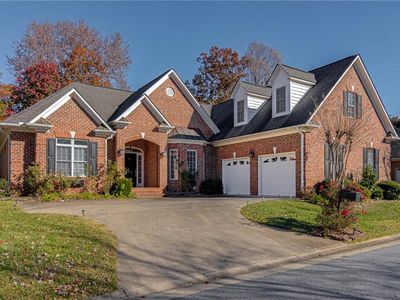 261 Hollin Way, Winston Salem, NC, 27104