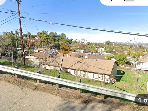 8928 Creekford Dr, Lakeside, CA 92040