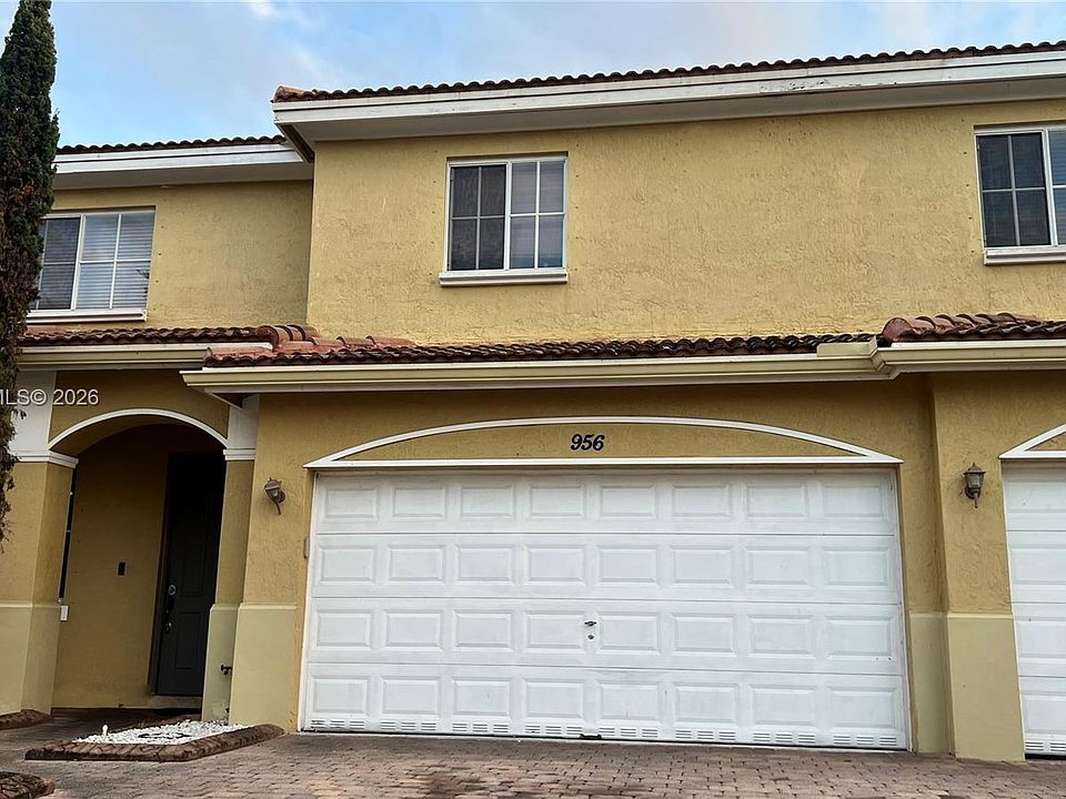 1st image of 956 NW 206th Ter