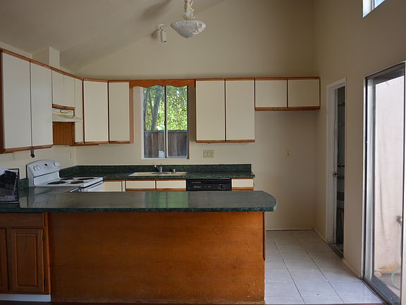 3rd image of 5398 Cedar Grove Cir