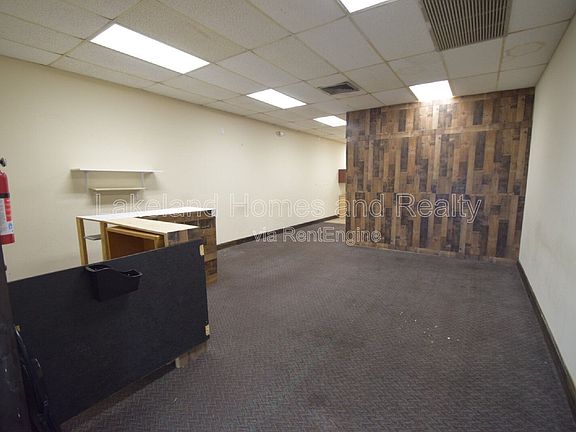 4th image of 835 N Lake Parker Ave
