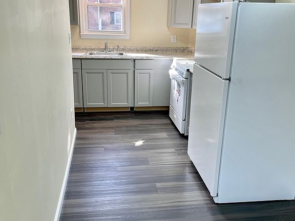 5th image of 51 N Pennewell Dr
