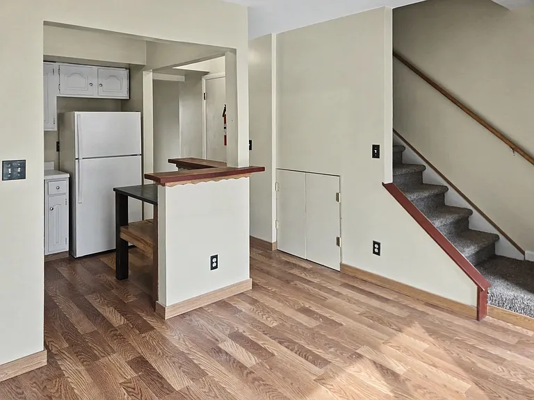 3510 Kenbrooke Ct — Photo 3