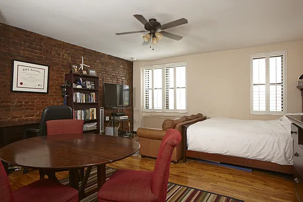 Sold by Stribling | media 2